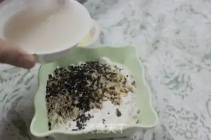 Make Salt-flavored walnut soda step 1