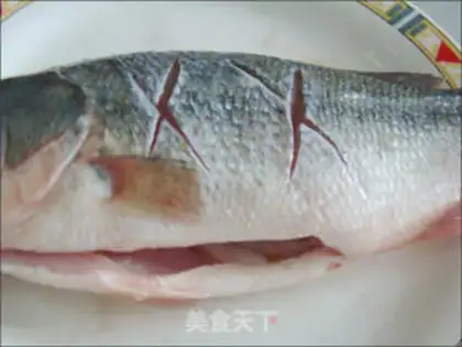 Make Spicy steamed catfish step 1