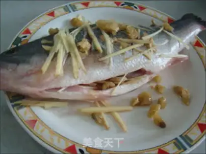 Make Spicy steamed catfish step 3