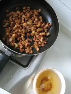 Make Homemade pig oil step 4