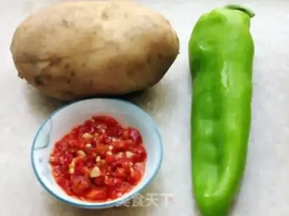 Make Pepper-cracked potatoes step 0