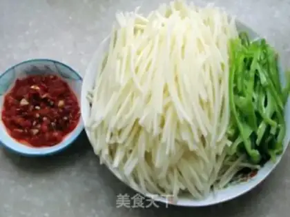 Make Pepper-cracked potatoes step 1