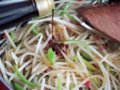 Make Pepper-cracked potatoes step 3