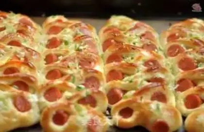 Make Onion sausage bread step 12