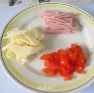 Make Tomato cheese omelet step 1