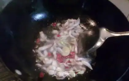 Make Spicy potatoes step 1