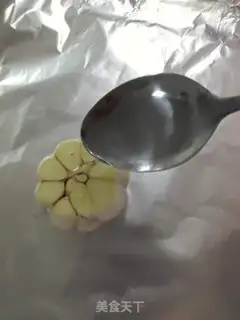 Make Rosemary makes garlic step 2