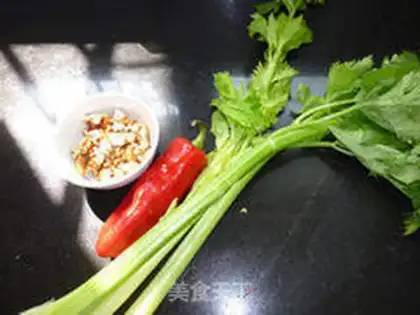 Make Celery walnuts step 0
