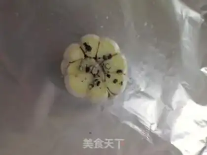 Make Rosemary makes garlic step 3