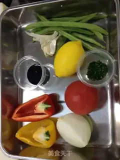 Make Spanish seafood step 0
