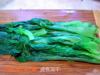Make The cabbage pie step 1