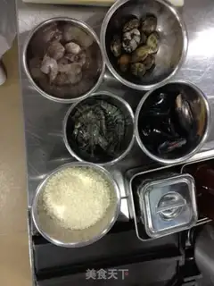 Make Spanish seafood step 5