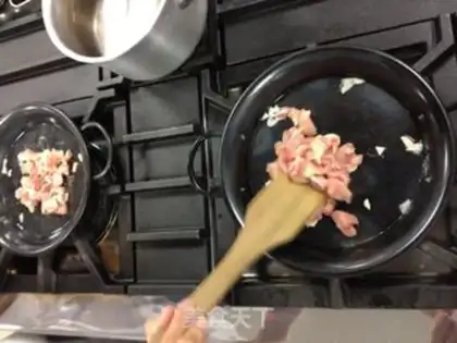 Make Spanish seafood step 8
