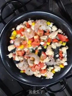 Make Spanish seafood step 10