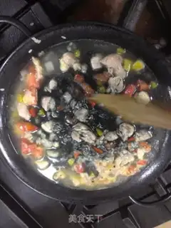 Make Spanish seafood step 14