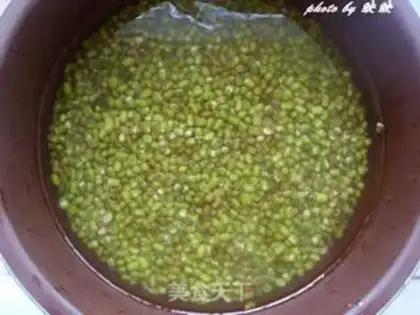 Make Homemade green bean sand step 1