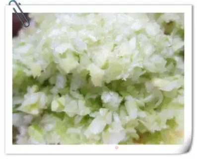 Make Pork celery in dumplings step 1