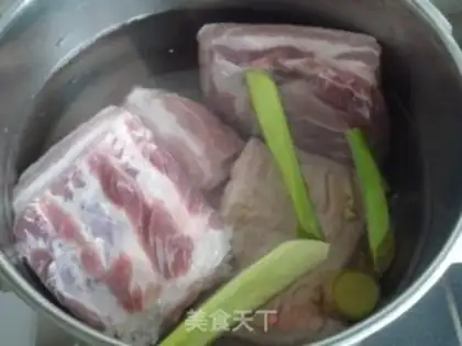 Make Cut the meat step 1