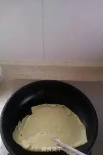 Make Chicken pie with sauce step 2