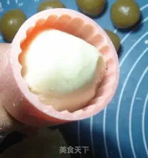Make White Lotus Ice Peak step 8