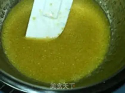 Make Pineapple lunar pie step 4