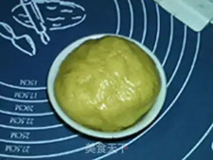 Make Pineapple lunar pie step 7