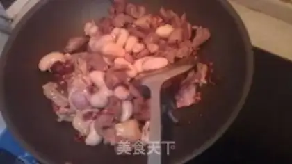Make Spicy chicken with dates step 5