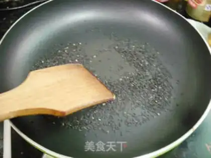 Make Milk, black, sesame cake step 0