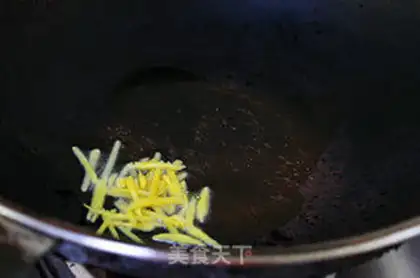 Make Seaweed tofu soup step 2