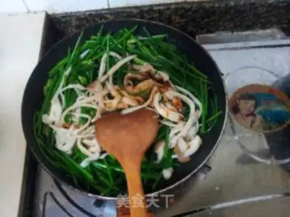 Make The apricot mushrooms, the sauerkraut step 5