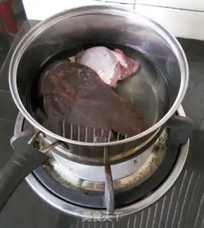 Make Chicken weeds and pigs step 1