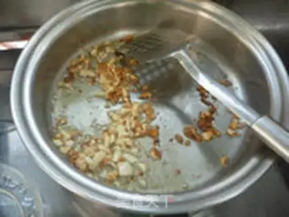Make Garlic steamed chicken wings step 11