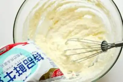 Make Blueberry cheesemus step 8