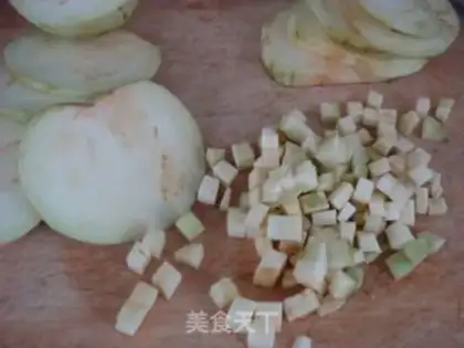 Make Meat and eggplant noodles step 0