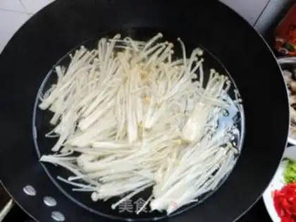 Make Frozen needle mushrooms step 5