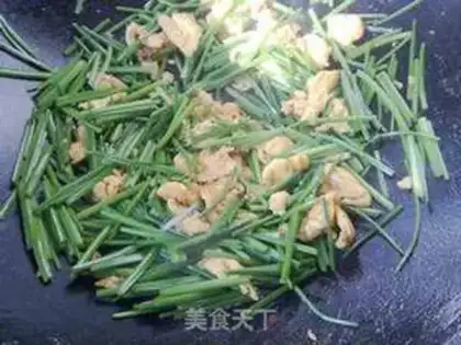 Make Scrambled eggs step 5