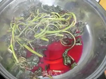 Make Plum vase step 1