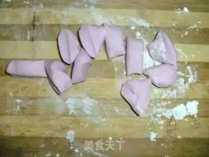 Make Plum vase step 7