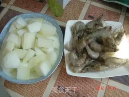 Make Shrimp burns the melon step 1