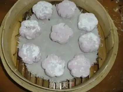 Make Plum vase step 12