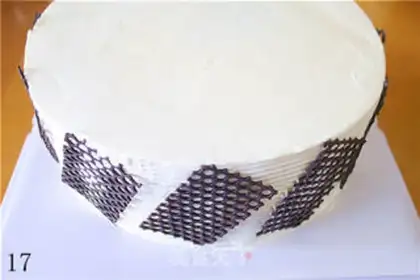 Make The birthday crane cake step 16