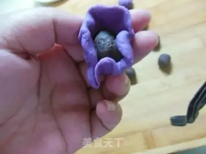 Make Spam ball step 5