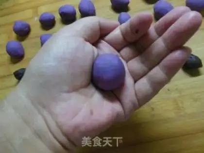 Make Spam ball step 6