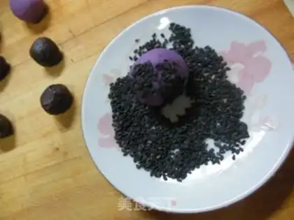 Make Spam ball step 7