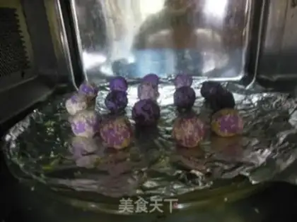 Make Spam ball step 9