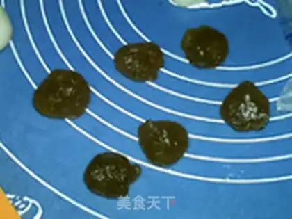 Make Pineapple ice-cream mooncake step 11