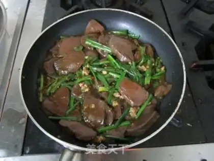 Make The private room brings pig blood step 5