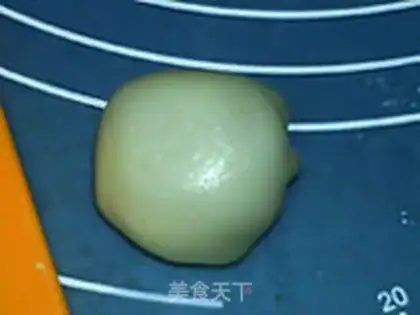 Make Pineapple ice-cream mooncake step 15