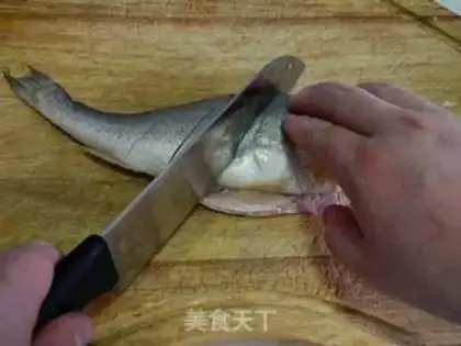 Make Noodle fish step 1