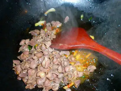 Make Curry fried pigeon kidney step 10